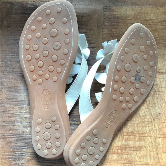 b.o.c. Cream Floral Sandals - Picture 3 of 7